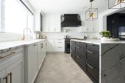 Transitional kitchen | Côte-St-Luc
